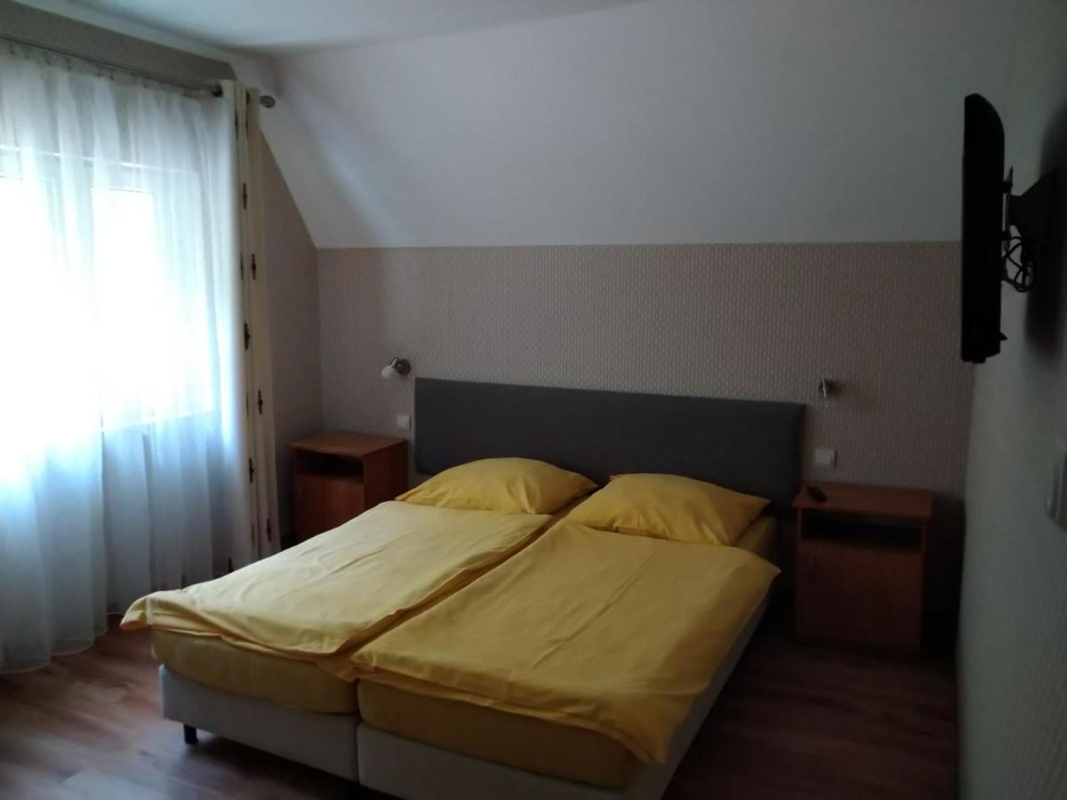 Dworek Lesny Kudowa-Zdrój Exterior foto